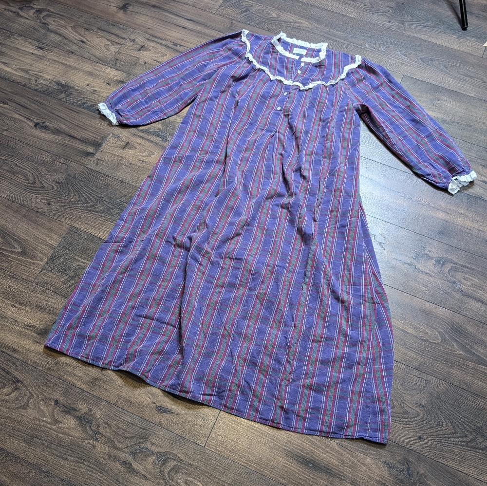 Lanz of Salzburg Nightgown‎ Plaid Purple Size Medium